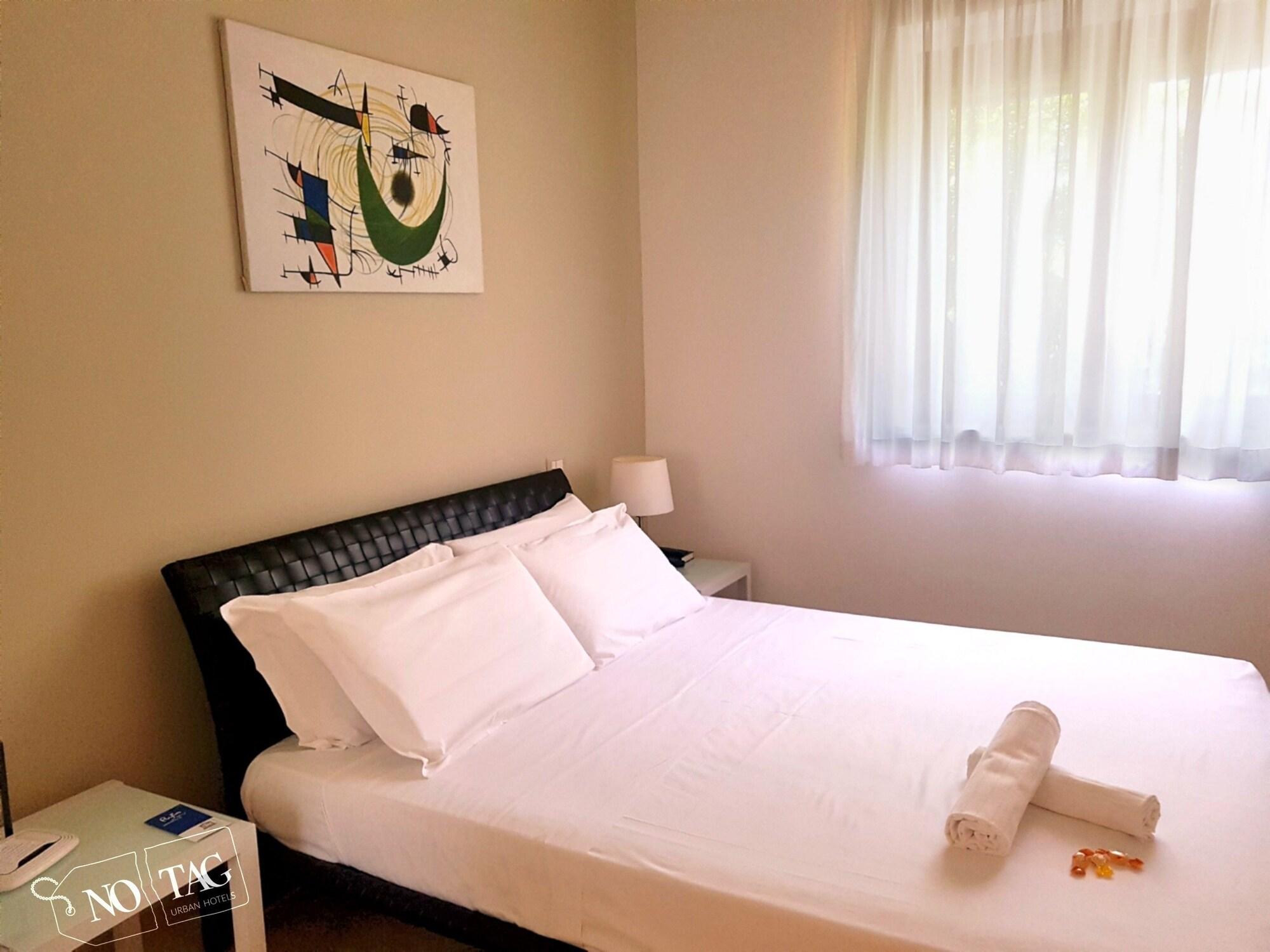 No Tag Urban Hotel Трані Екстер'єр фото